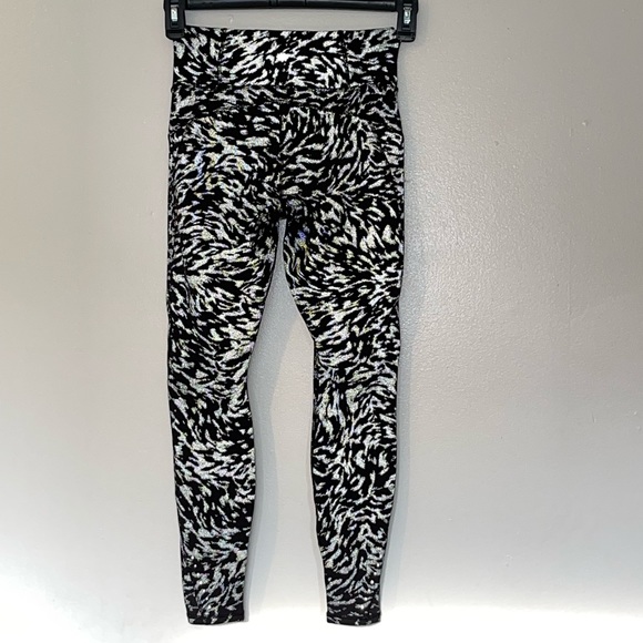 Athleta Rainer legging - Picture 4 of 11